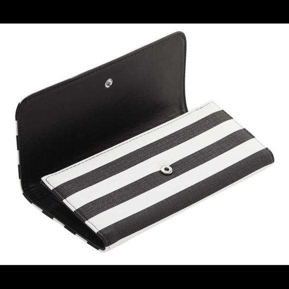 New black and white wallet - Picture 1 of 3